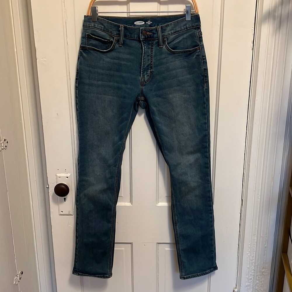 Old Navy Slim Built-In Tough 24/7 Flex Jeans in Medium Wash
